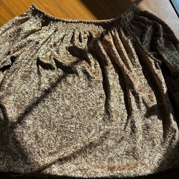 Curve Appeal Soft Crushed Velvet Off the Shoulder Top with Tie Sleeves Size M - Picture 4 of 9